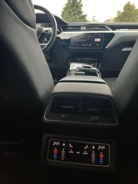 Audi E-Tron Quatro/Sportback/2xS line/Hud/360* /B&O/ГАРАНЦИЯ, снимка 17