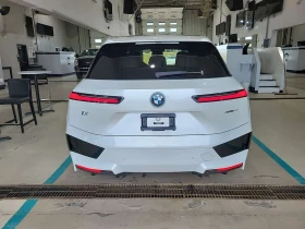 BMW iX XDRIVE50| Soft Close| DISTRONIC| Panorama| Sportpa | Mobile.bg � ����� ������ 4