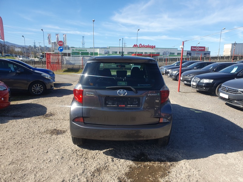 Toyota Verso S 1.4/Авт./Камера, снимка 6 - Автомобили и джипове - 45003523