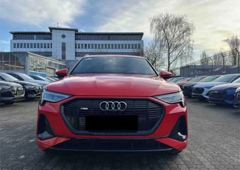 Audi E-Tron Quatro/Sportback/2xS line/Hud/360* /B&O/ГАРАНЦИА, снимка 2 - Автомобили и джипове - 48618213