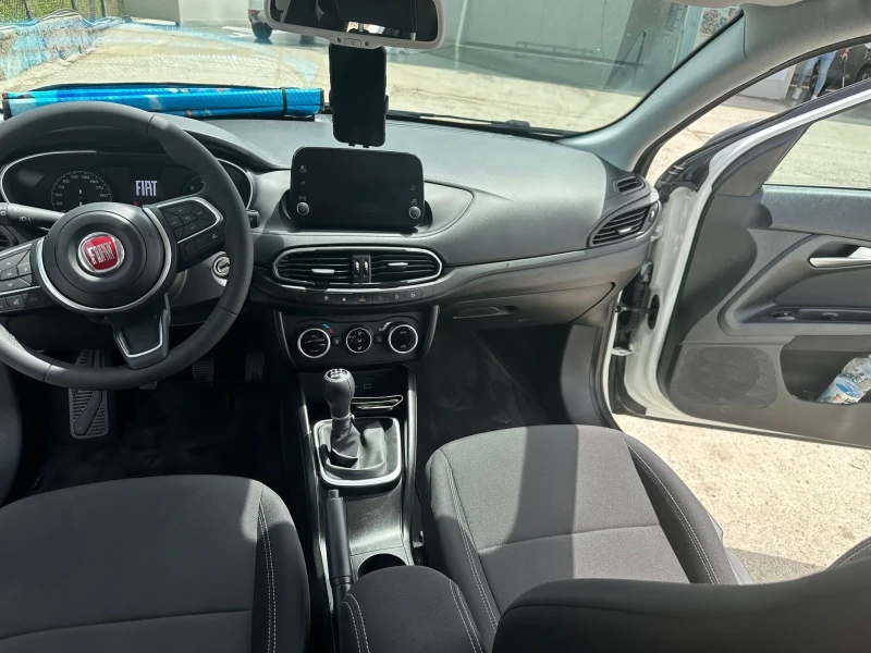 Fiat Tipo 1.0T 100hp, снимка 4 - Автомобили и джипове - 52296539