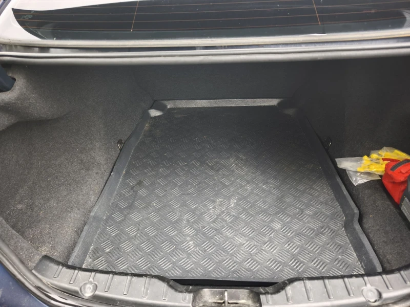 BMW 523, снимка 9 - Автомобили и джипове - 51982684