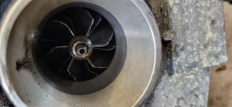 Mercedes-Benz E 350 4matic, снимка 13 - Автомобили и джипове - 50973609