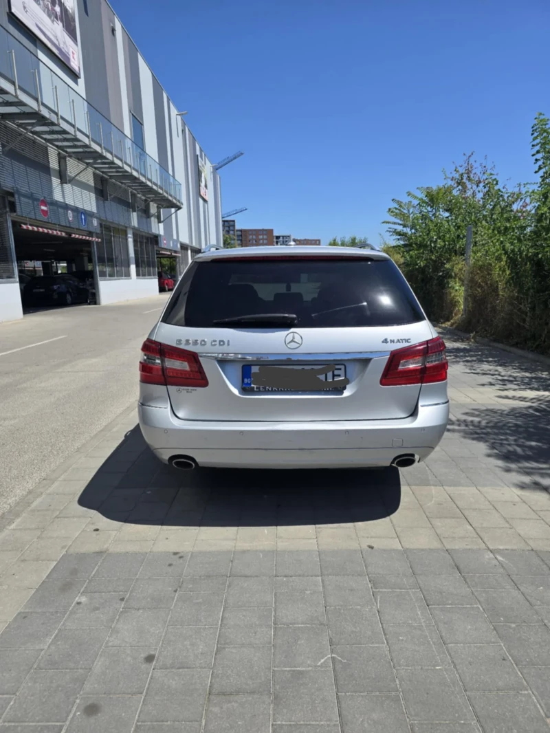 Mercedes-Benz E 350 4matic, снимка 3 - Автомобили и джипове - 50973609