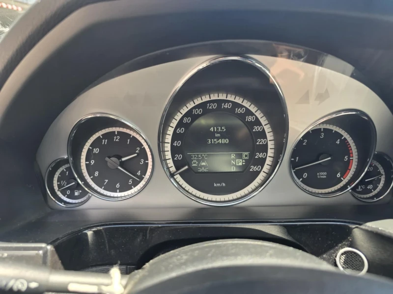 Mercedes-Benz E 350 4matic, снимка 12 - Автомобили и джипове - 50973609
