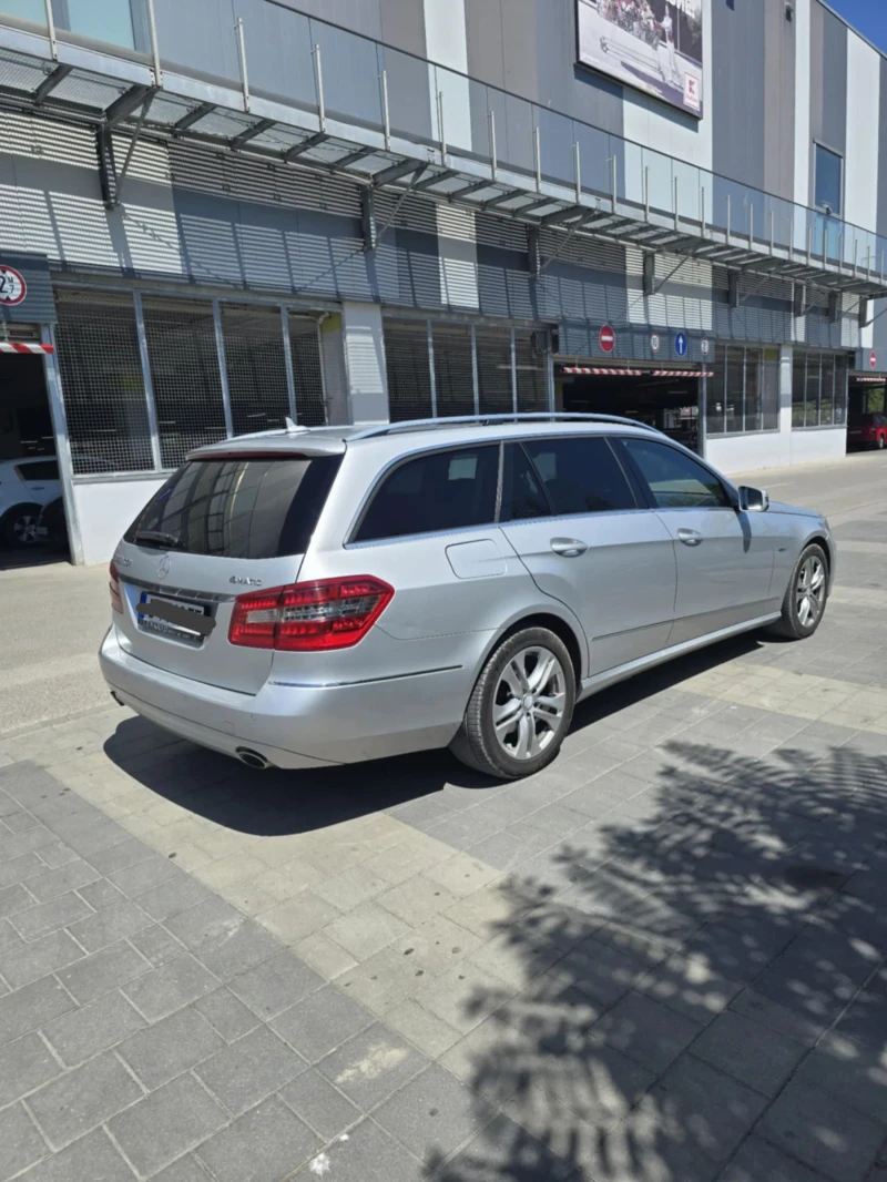 Mercedes-Benz E 350 4matic, снимка 2 - Автомобили и джипове - 50973609