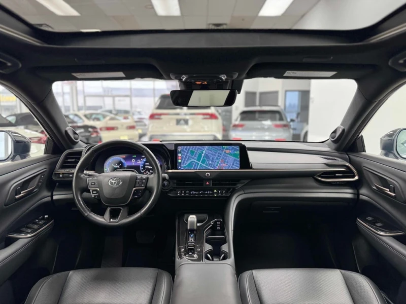 Toyota Crown * Platinum Auto * CARFAX * БЕЗ ПЪРВОНАЧАЛНА ВНОСКА, снимка 9 - Автомобили и джипове - 52777073