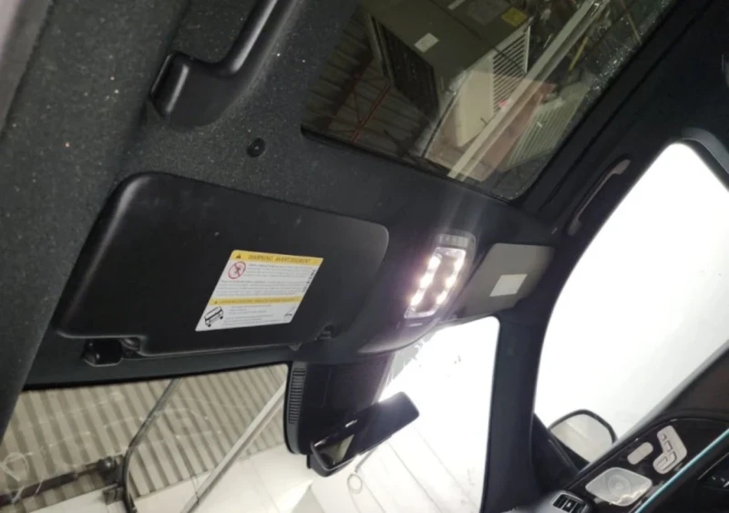 Mercedes-Benz GLE 450 * * CARFAX * * АВТО КРЕДИТ * * , снимка 10 - Автомобили и джипове - 53092181