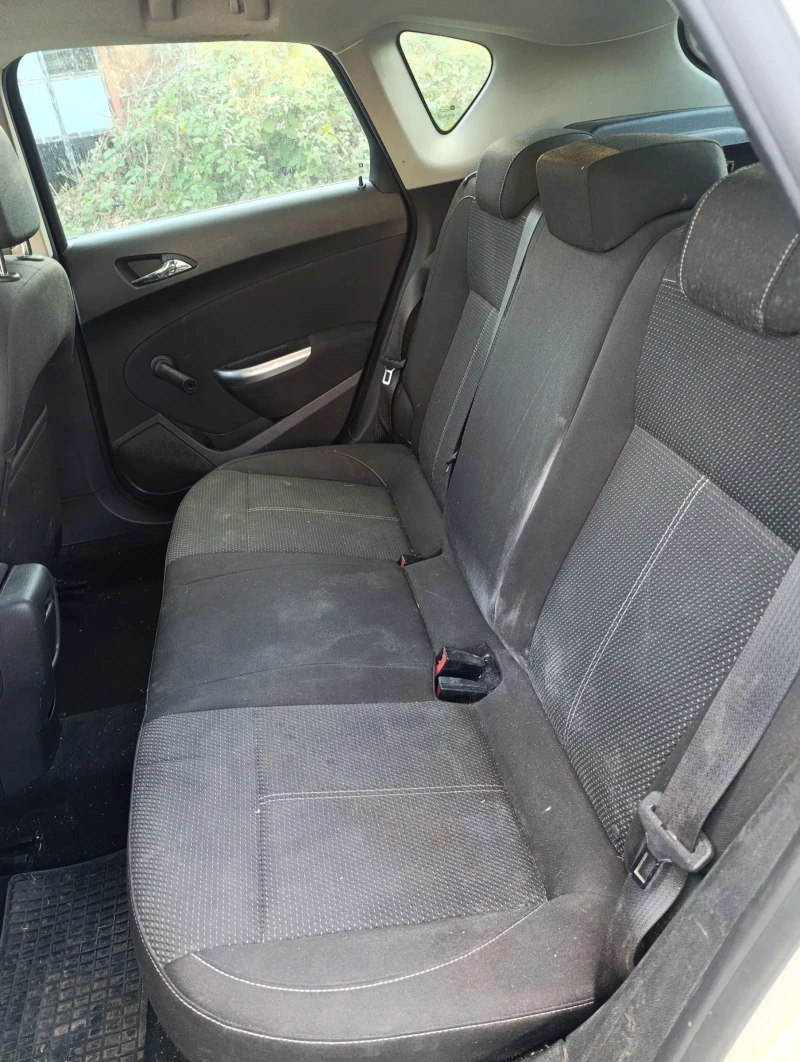 Opel Astra 1.4, снимка 9 - Автомобили и джипове - 53129695