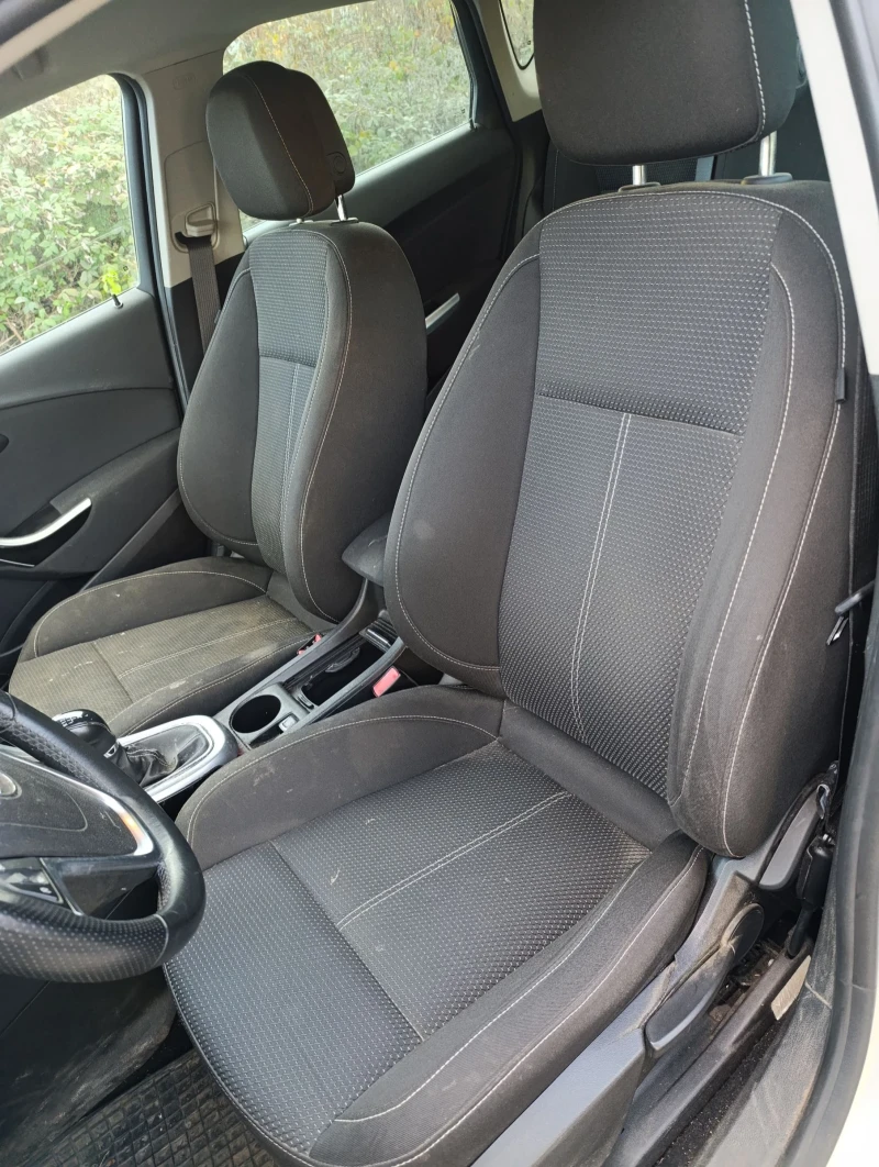 Opel Astra 1.4, снимка 8 - Автомобили и джипове - 53129695