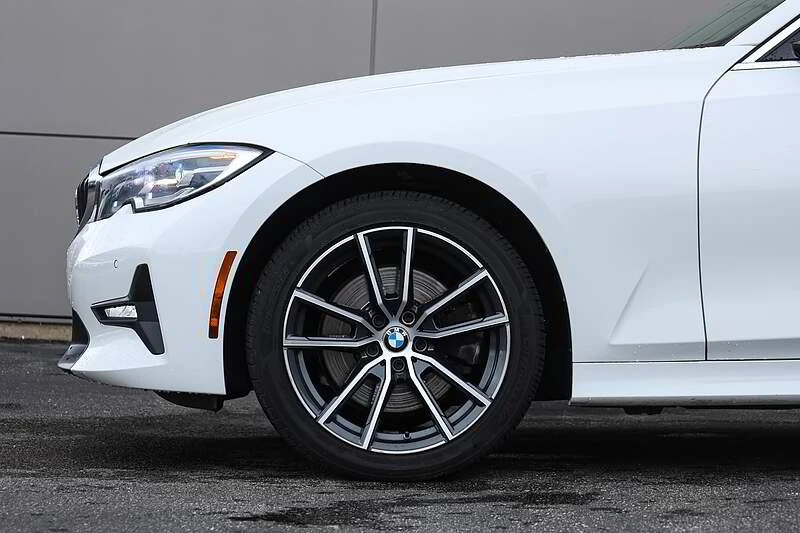 BMW 330 * 330i xDrive * CARFAX * БЕЗ ПЪРВОНАЧАЛНА ВНОСКА - изображение 7