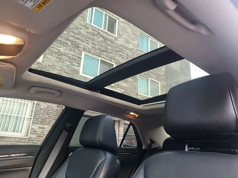 Chrysler 300c 3.6, снимка 14 - Автомобили и джипове - 54326077