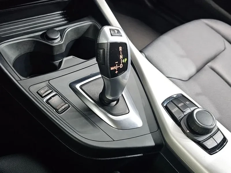 BMW 118, снимка 9 - Автомобили и джипове - 54873518