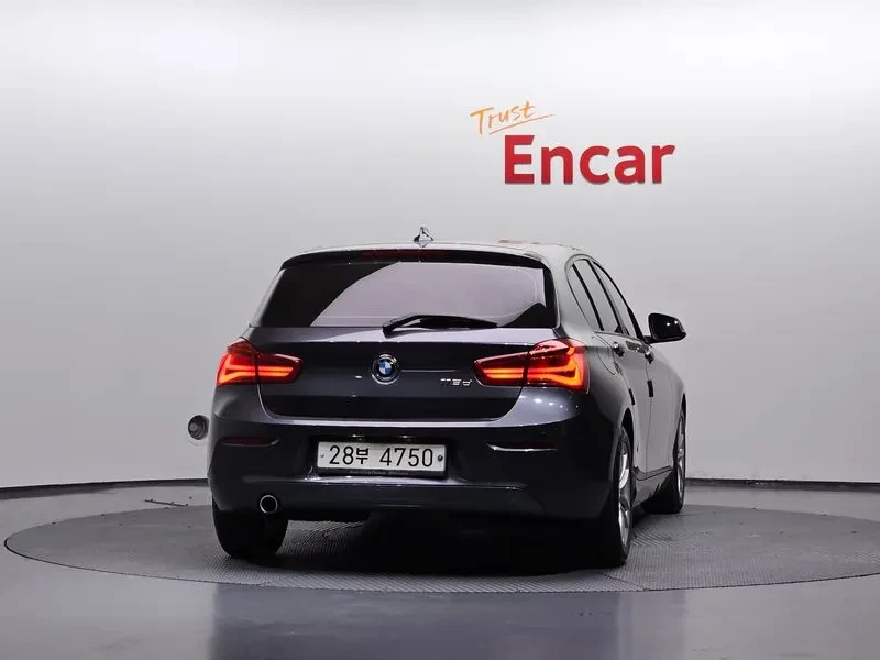 BMW 118, снимка 4 - Автомобили и джипове - 54873518