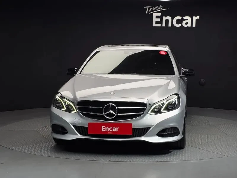 Mercedes-Benz E 220 BLUETEC AVANGARDE, снимка 3 - Автомобили и джипове - 55444396
