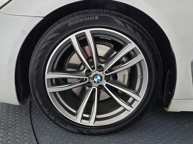 BMW 730 D xDrive M Sports - САМО 30% АВАНС, снимка 5 - Автомобили и джипове - 55845259