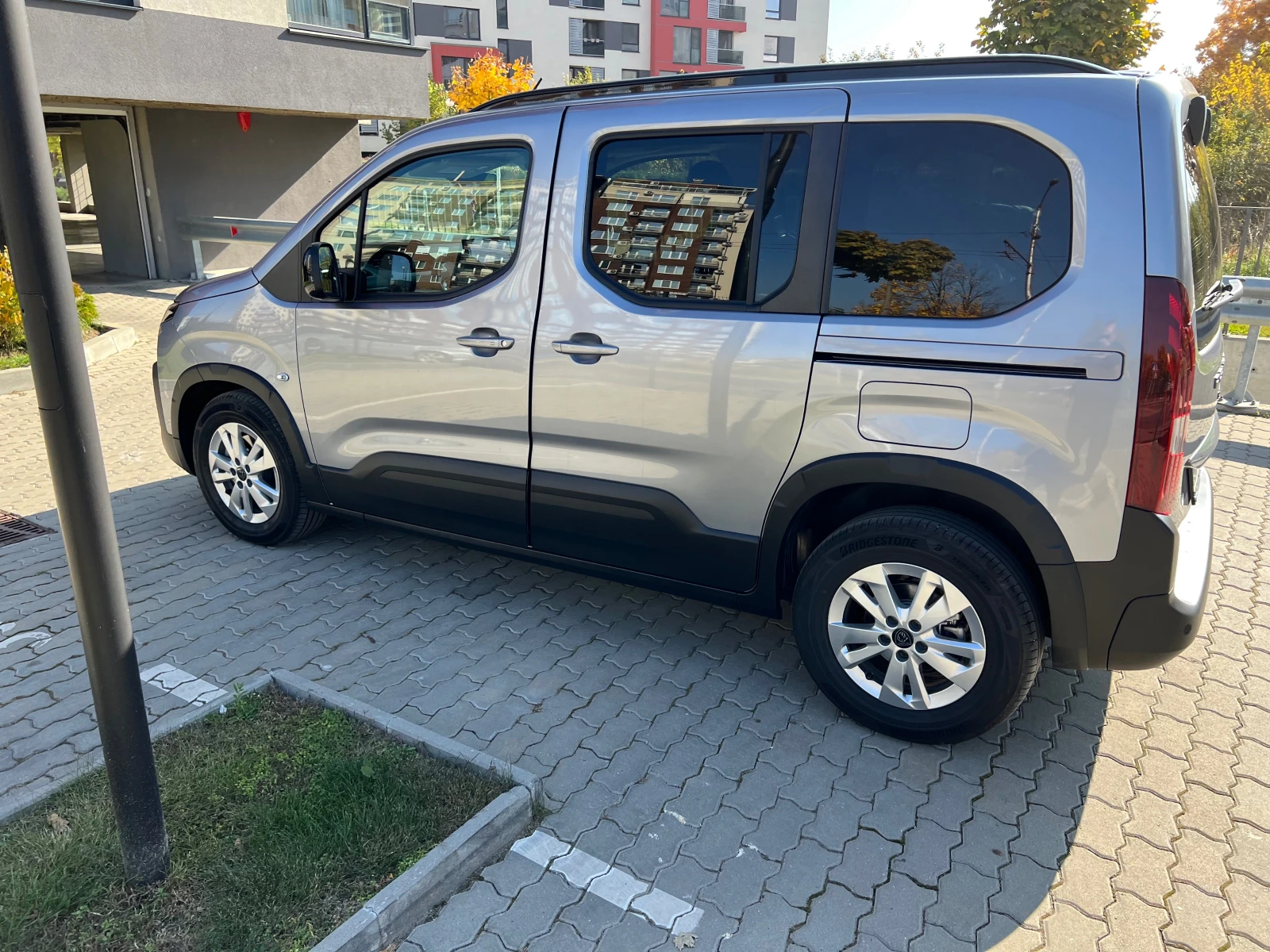 Peugeot Rifter Peugeot Rifter MCA MPV Standard ALLURE 1.5 BlueHDI - изображение 9