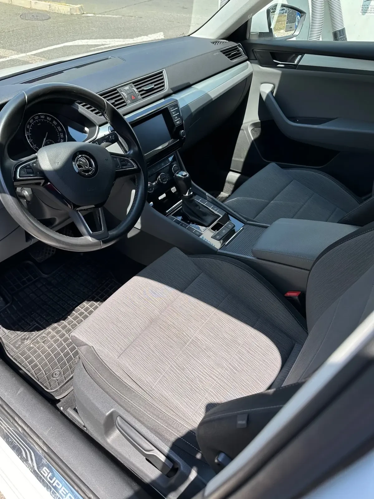 Skoda Superb  - изображение 6