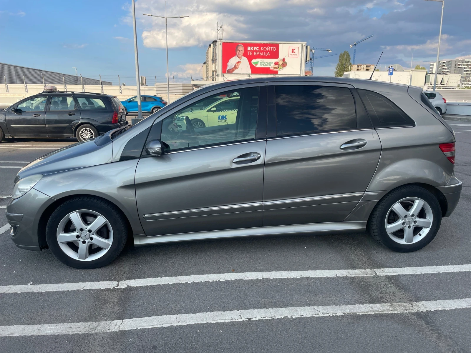 Mercedes-Benz B 200 2.0 Turbo Автомат! - изображение 2