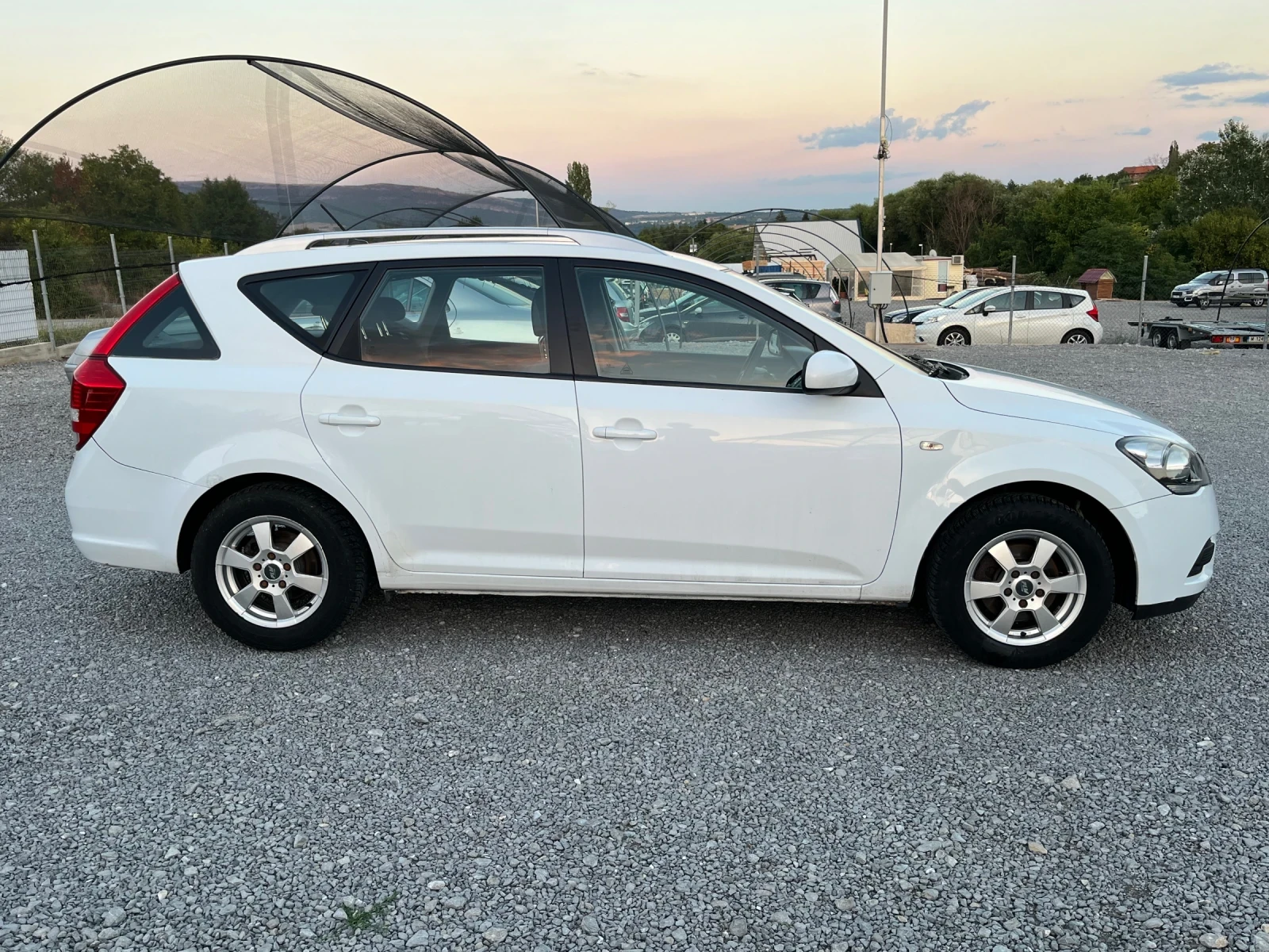 Kia Ceed 1.4 i 90 k - изображение 7