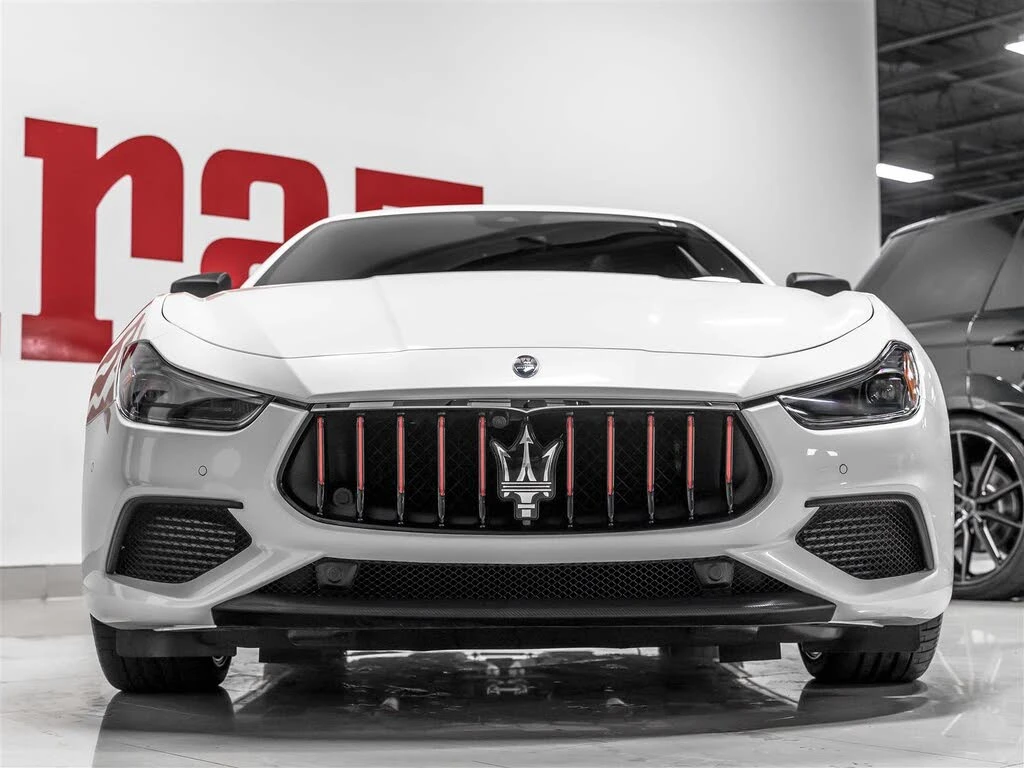 Maserati Ghibli SQ4 GranSport AWD * АвтоКредит* (ЦЕНА ДО БГ) - изображение 2