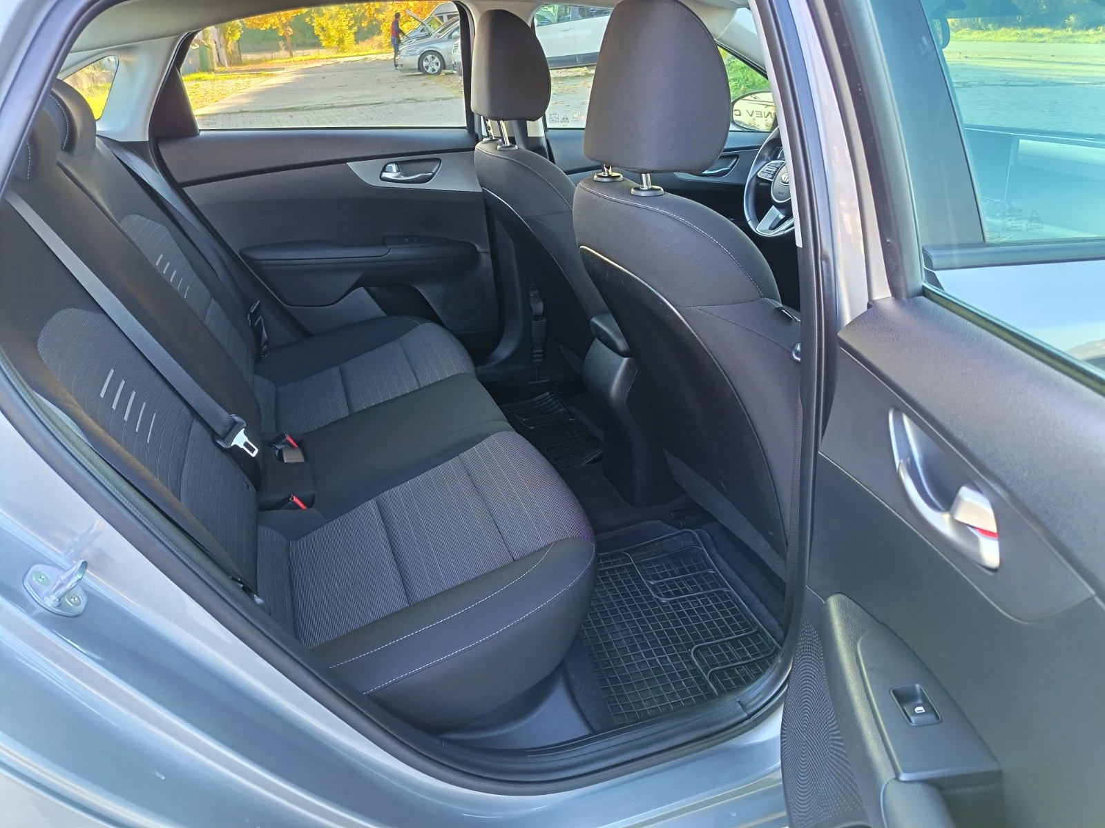 Kia Forte * 2.0i РЪЧКА 11740КМ*  - изображение 10