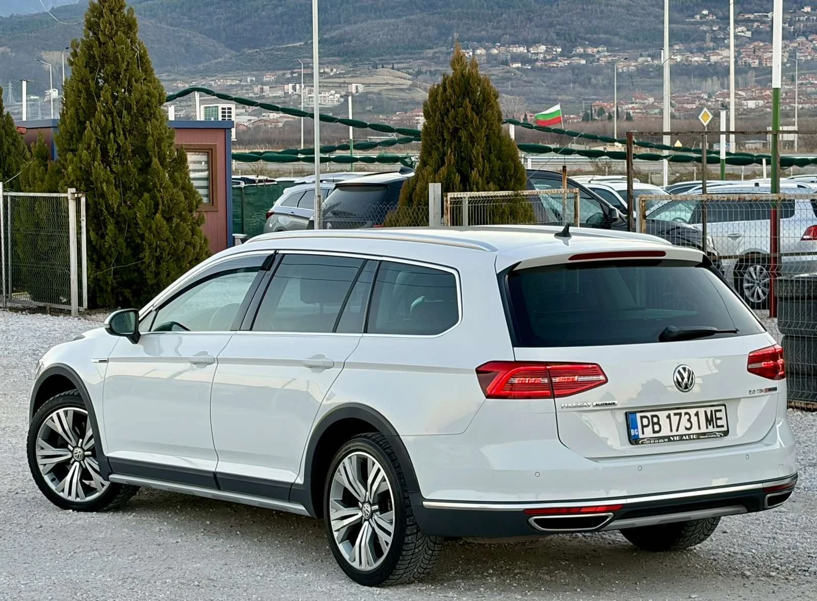 VW Passat ALLTRACK :: 2.0TDI 190�.�. :: 4�4 :: DIGITAL  | Mobile.bg � ����������� 7