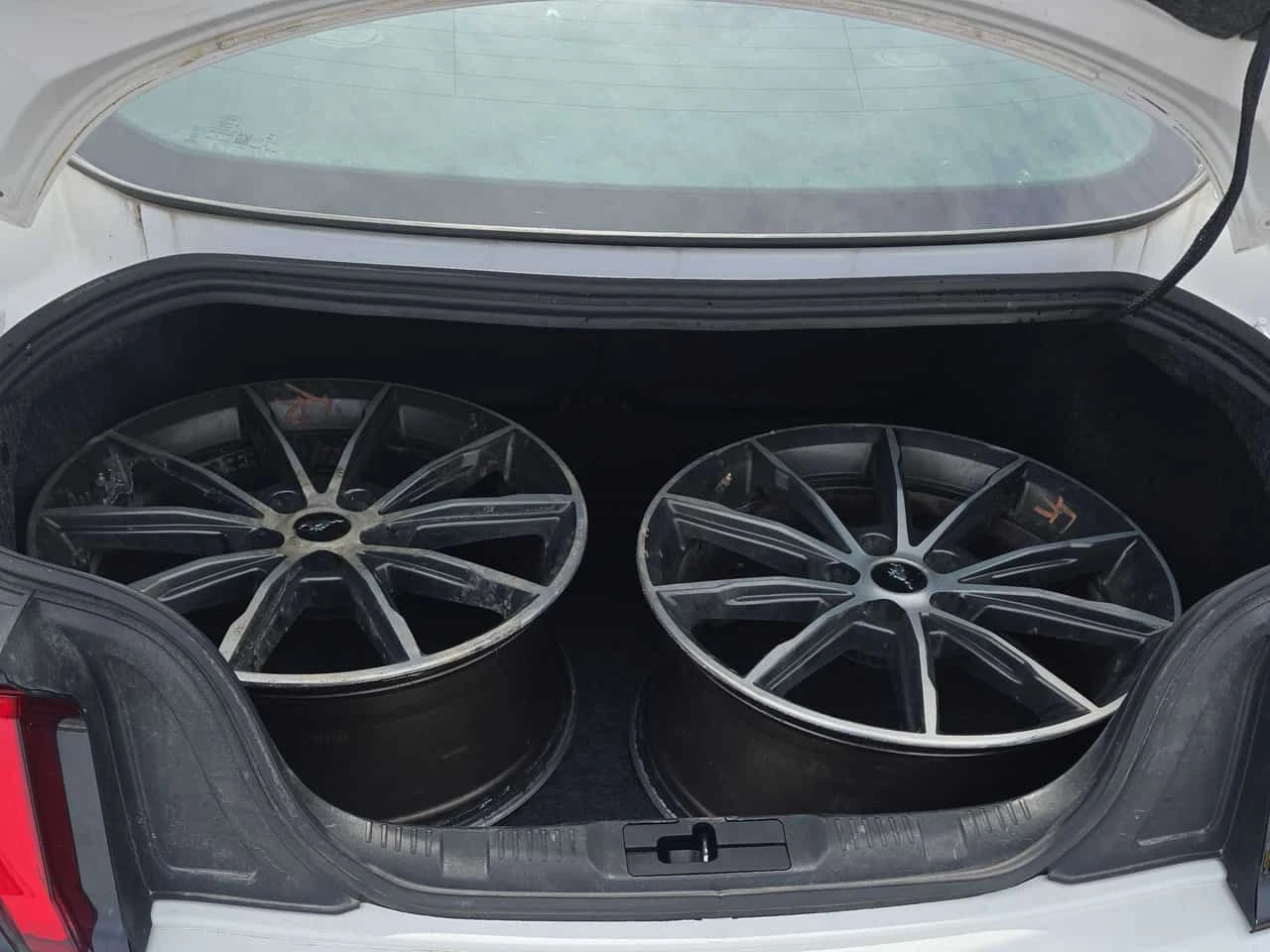 Ford Mustang * EcoBoost * CARFAX * БЕЗ ПЪРВОНАЧАЛНА ВНОСКА, снимка 17 - Автомобили и джипове - 53709875