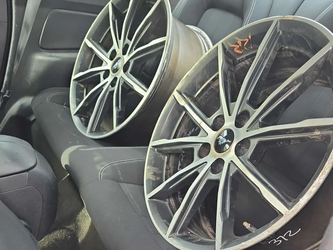 Ford Mustang * EcoBoost * CARFAX * БЕЗ ПЪРВОНАЧАЛНА ВНОСКА, снимка 14 - Автомобили и джипове - 53709875