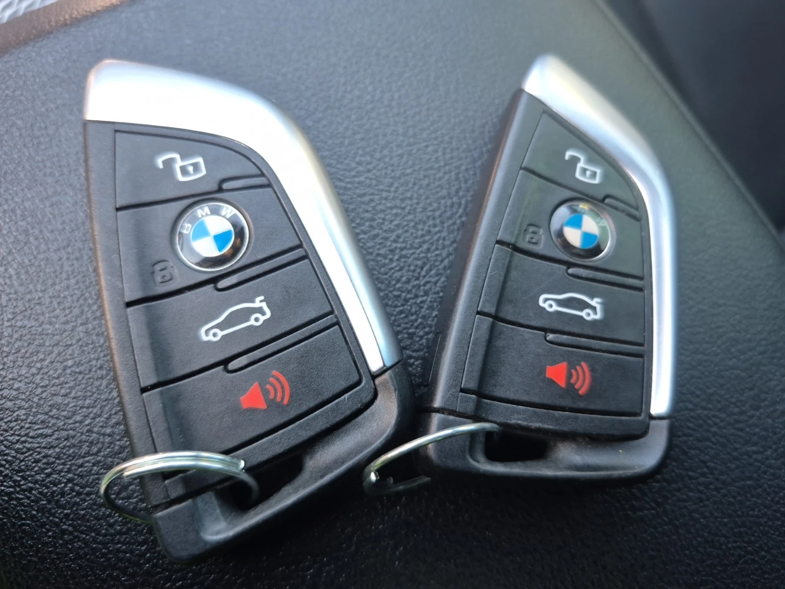 BMW 330 i xDrive, снимка 13 - Автомобили и джипове - 54425723