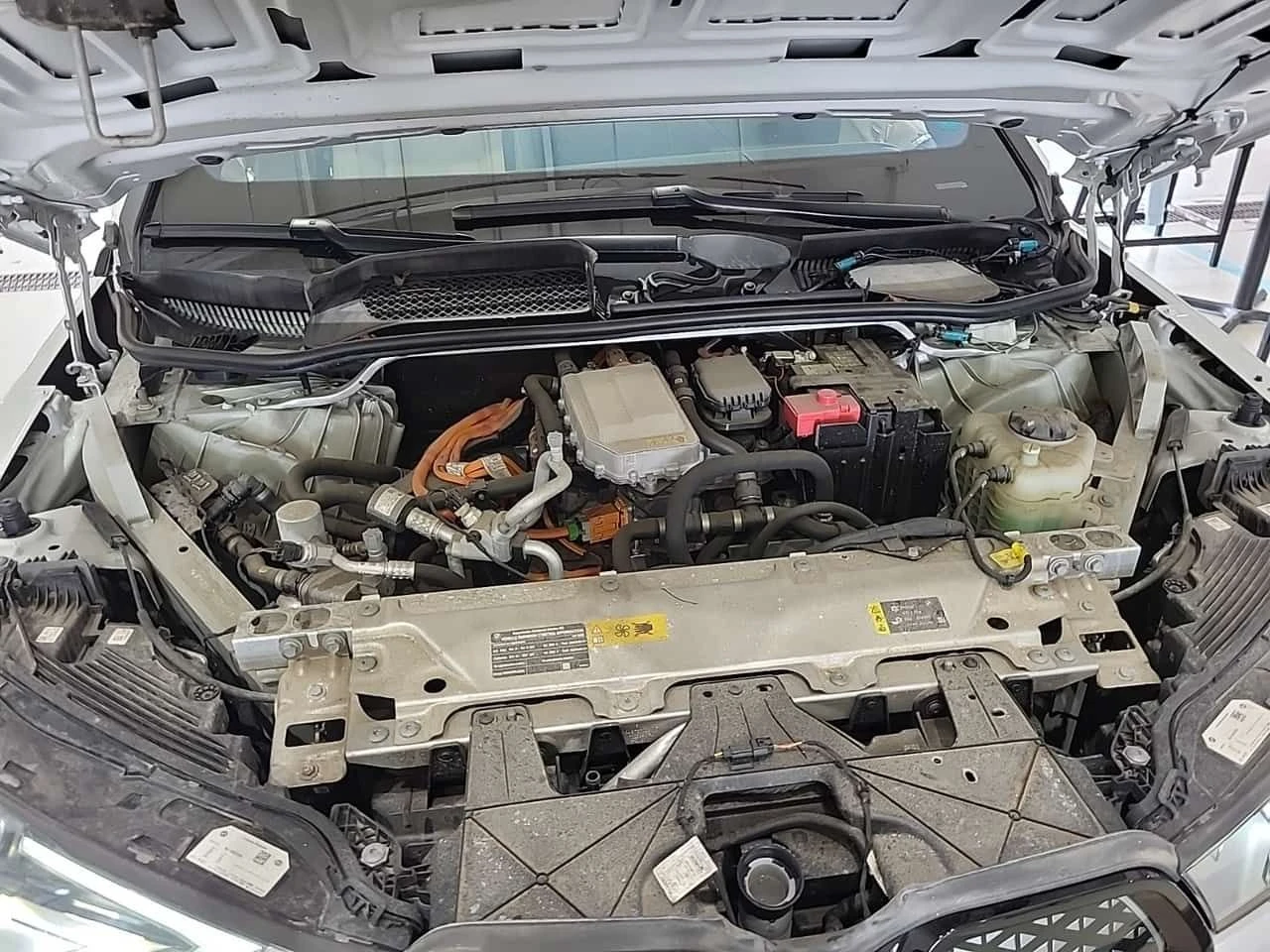 BMW iX XDRIVE50| Soft Close| DISTRONIC| Panorama| Sportpa | Mobile.bg � ����������� 16