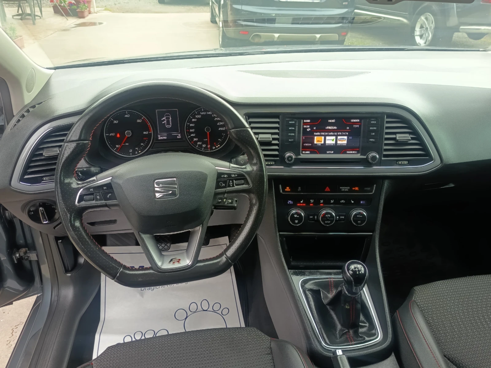 Seat Leon 2.0tdi FR, снимка 11 - Автомобили и джипове - 54542652