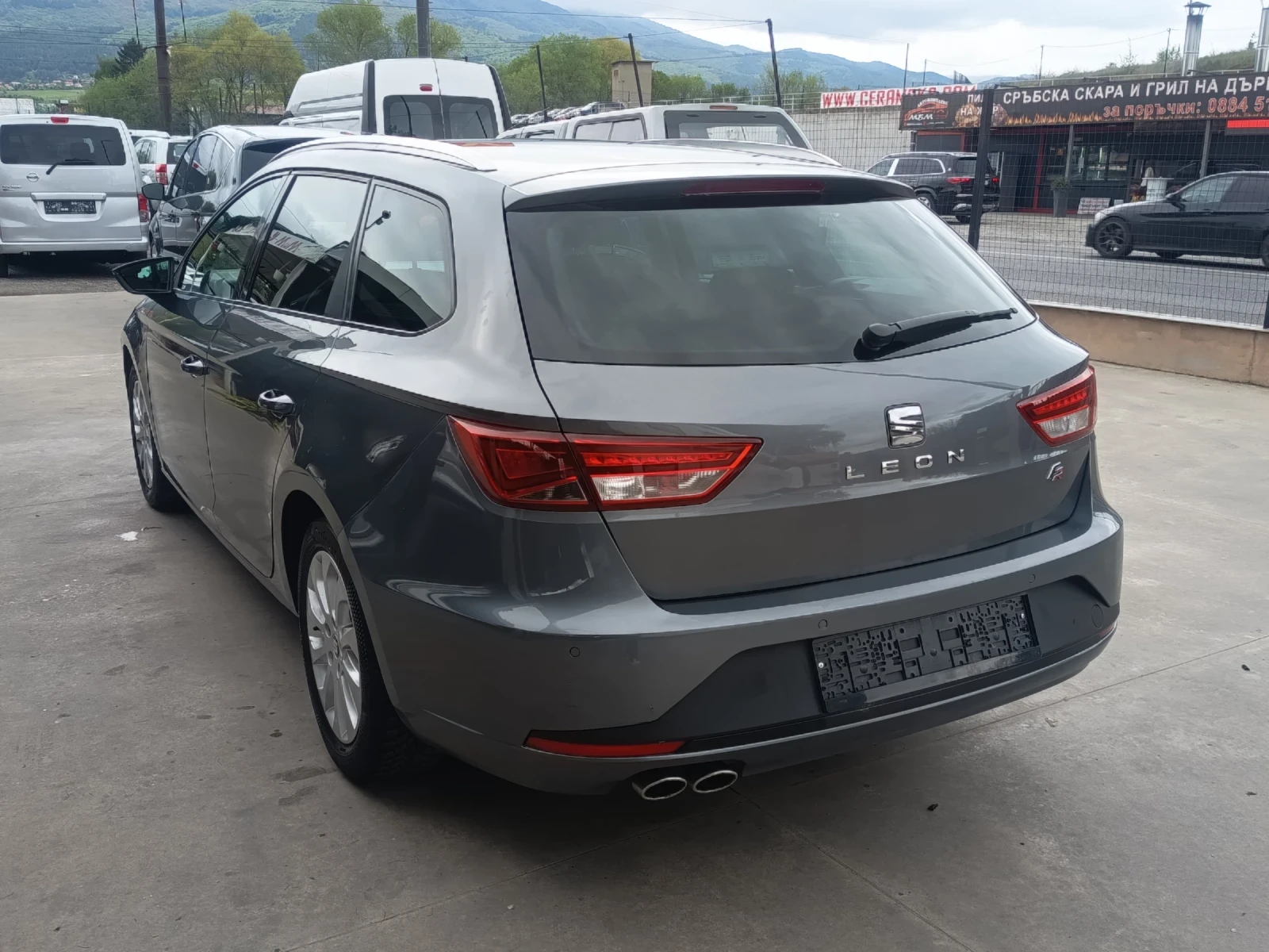 Seat Leon 2.0tdi FR, снимка 6 - Автомобили и джипове - 54542652