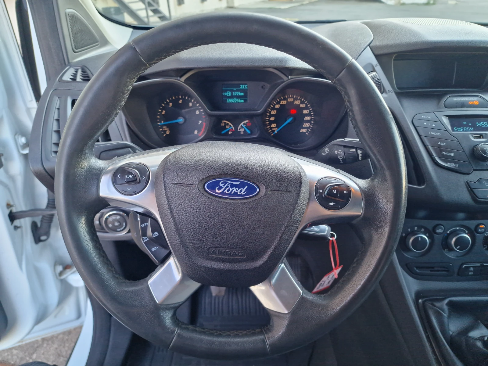 Ford Connect 1.0 EcoBoost, снимка 12 - Автомобили и джипове - 54658686