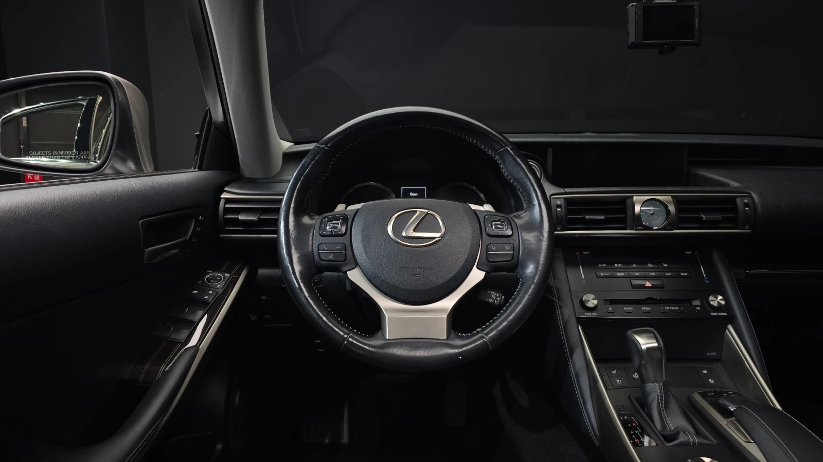 Lexus IS 200 * IS200T* SUPREME* КОЖА* ШИБЕДАХ* , снимка 15 - Автомобили и джипове - 54845937