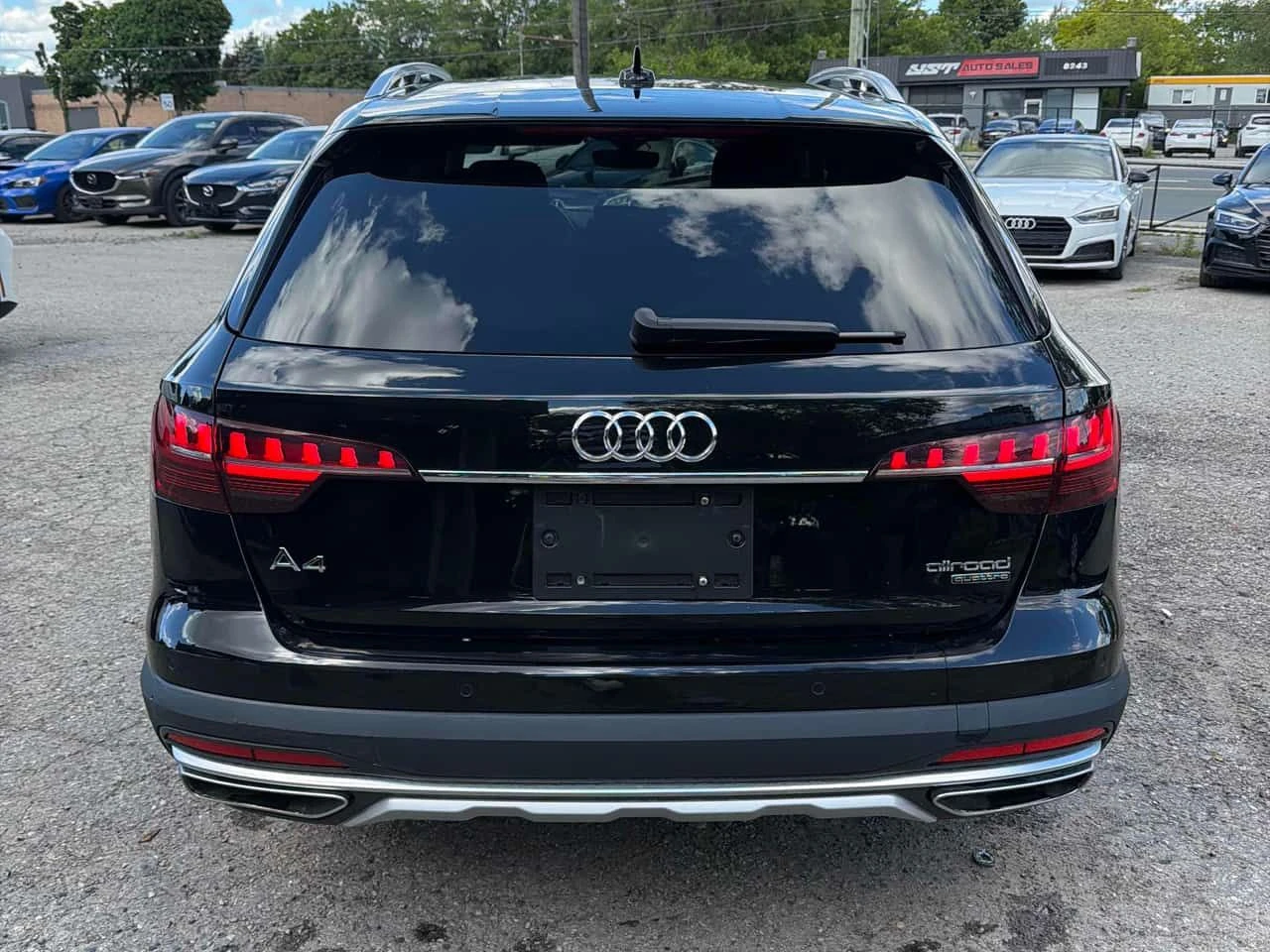 Audi A4 Allroad * Komfort * КАМЕРА * ПОДГРЕВИ * ПАМЕТ * CARPLAY, снимка 4 - Автомобили и джипове - 54896278