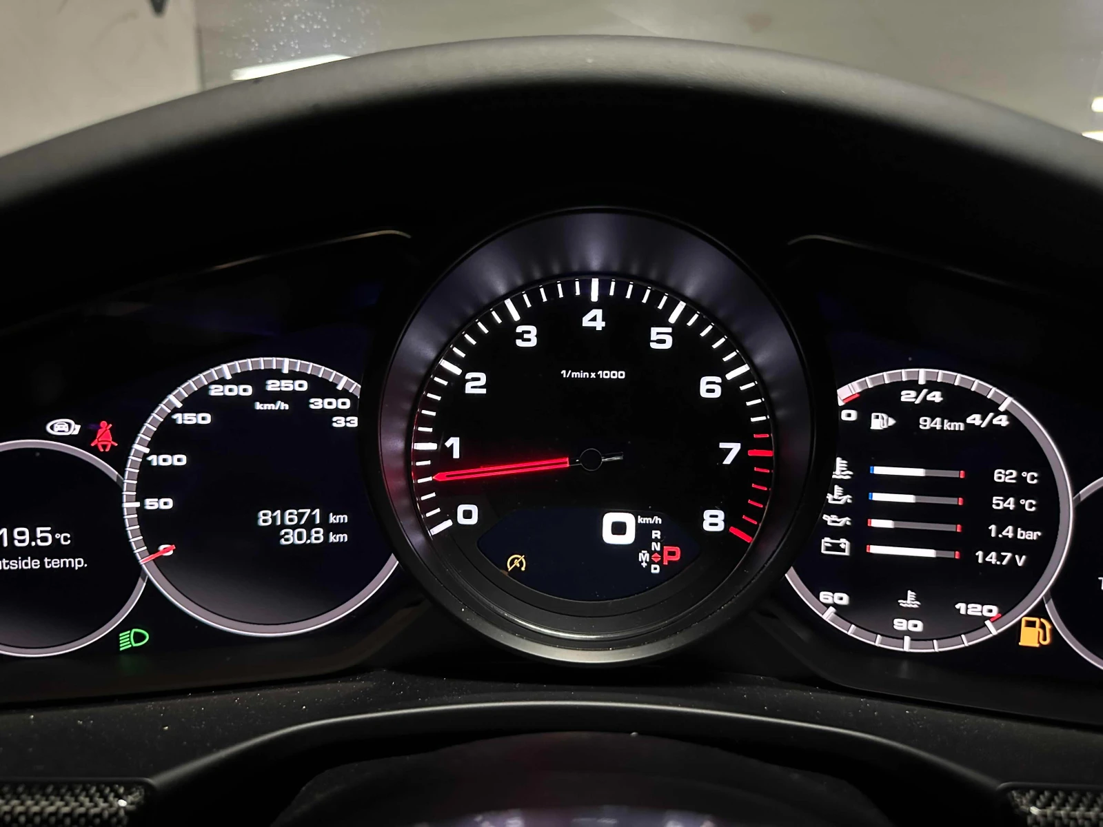 Porsche Panamera 4S * ОБДУХВАНЕ * ПАНОРАМА * CARFAX, снимка 10 - Автомобили и джипове - 54974895
