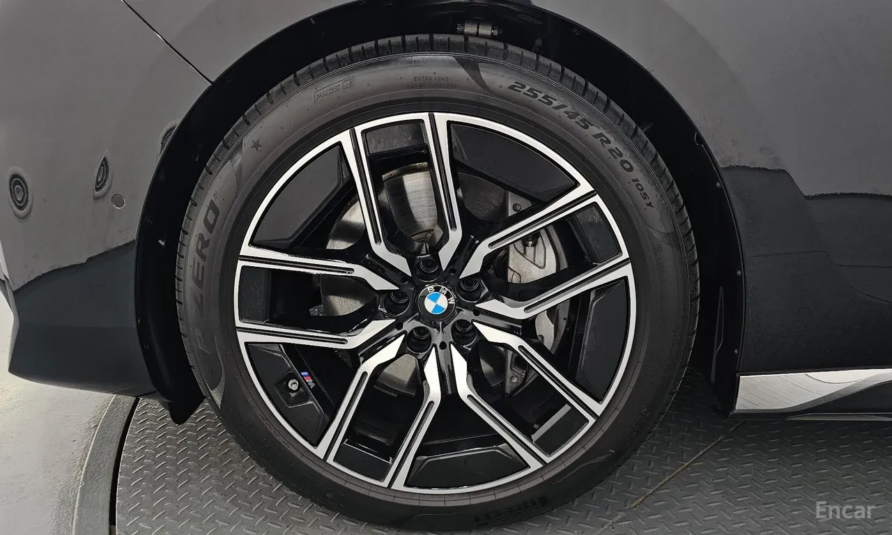 BMW 740 Drive M Sport| MATRIX LED| LEATHER| DIGITALCOCKPIT | Mobile.bg � ����������� 5