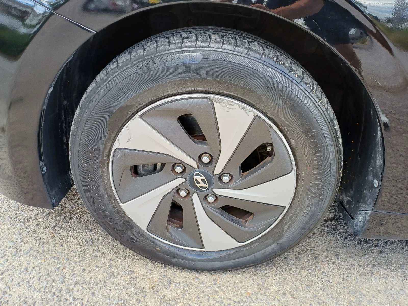 Hyundai Ioniq 1.6 GDI Hybrid Premium, снимка 16 - Автомобили и джипове - 55279061