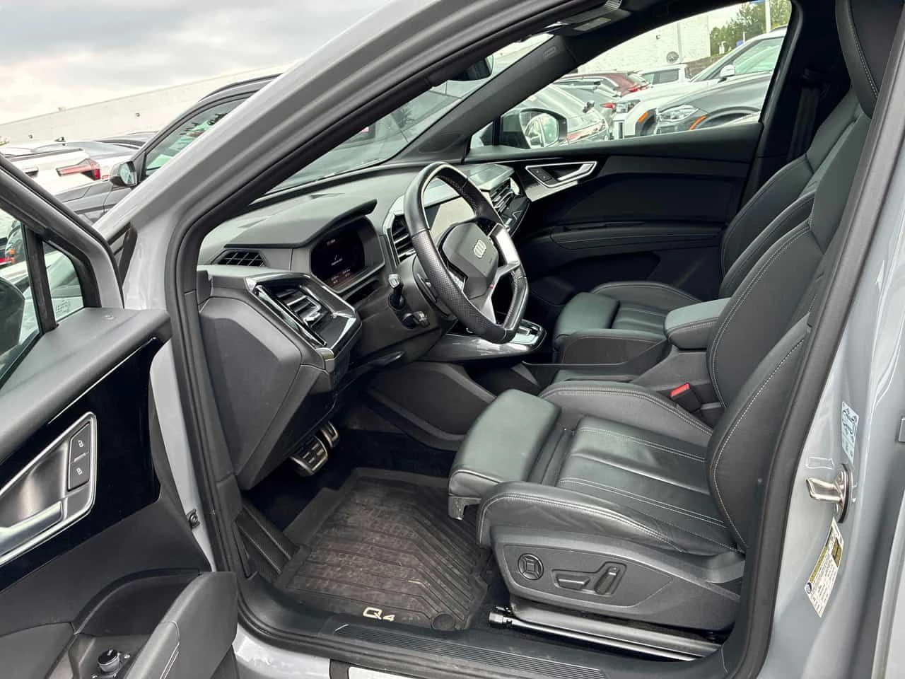 Audi E-Tron * 50 quattro * CARFAX * БЕЗ ПЪРВОНАЧАЛНА ВНОСКА, снимка 5 - Автомобили и джипове - 55475067
