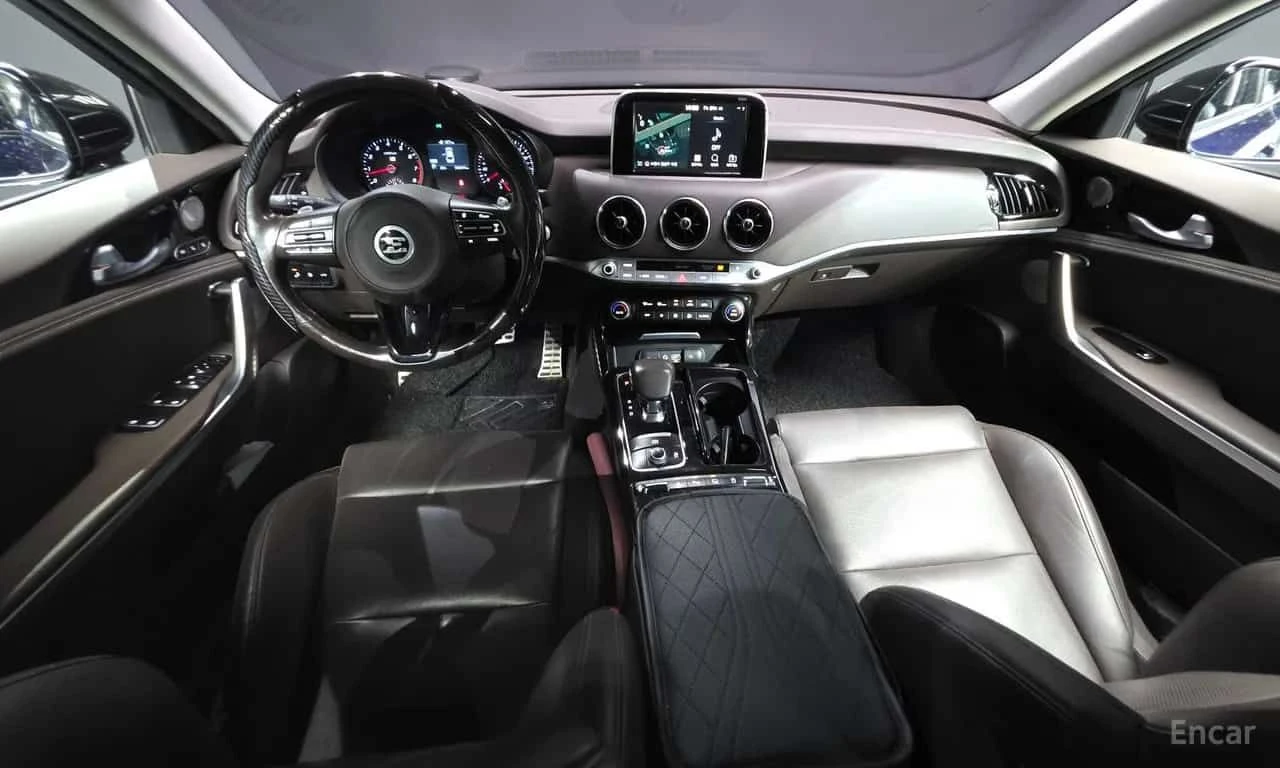 Kia Stinger * 3.3 Turbo AWD * CARFAX * ЦЕНА ДО БГ, снимка 7 - Автомобили и джипове - 55499485