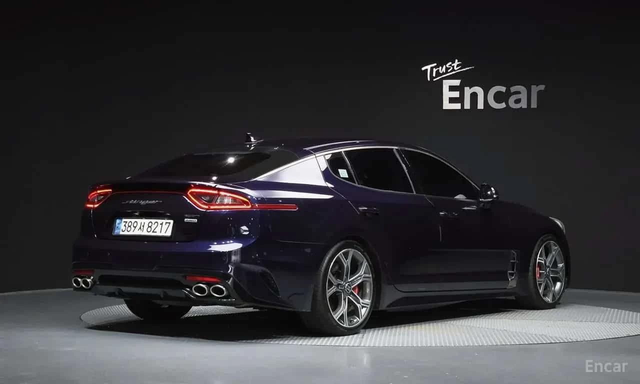 Kia Stinger * 3.3 Turbo AWD * CARFAX * ЦЕНА ДО БГ, снимка 2 - Автомобили и джипове - 55499485