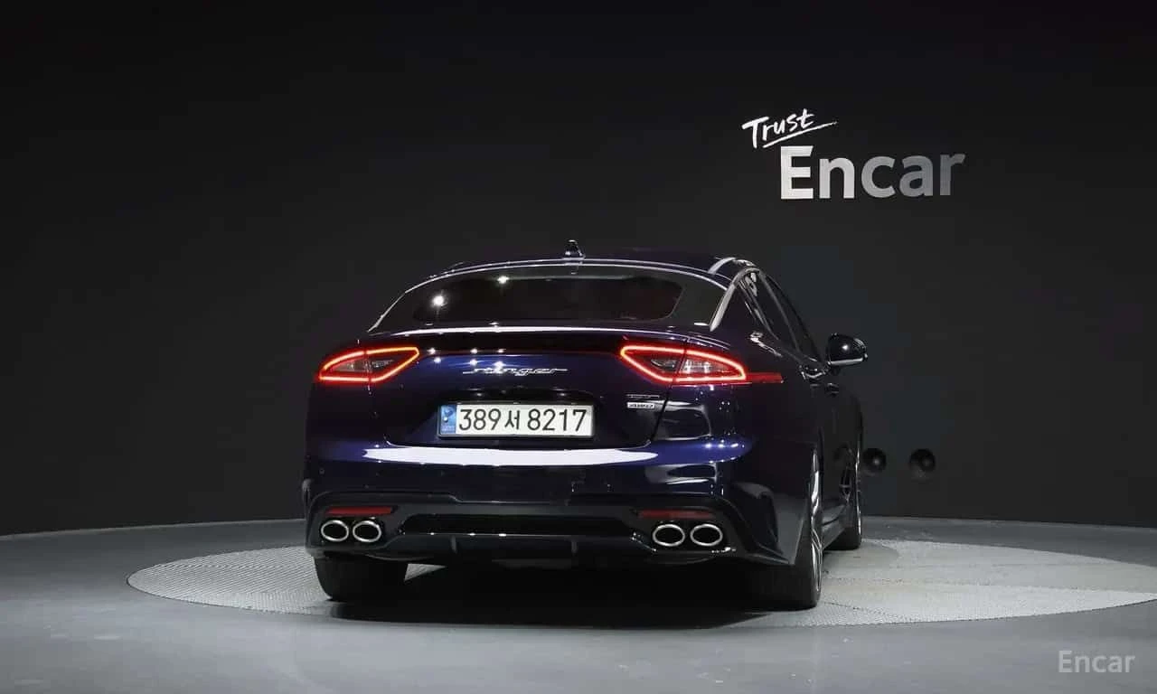 Kia Stinger * 3.3 Turbo AWD * CARFAX * ЦЕНА ДО БГ, снимка 4 - Автомобили и джипове - 55499485