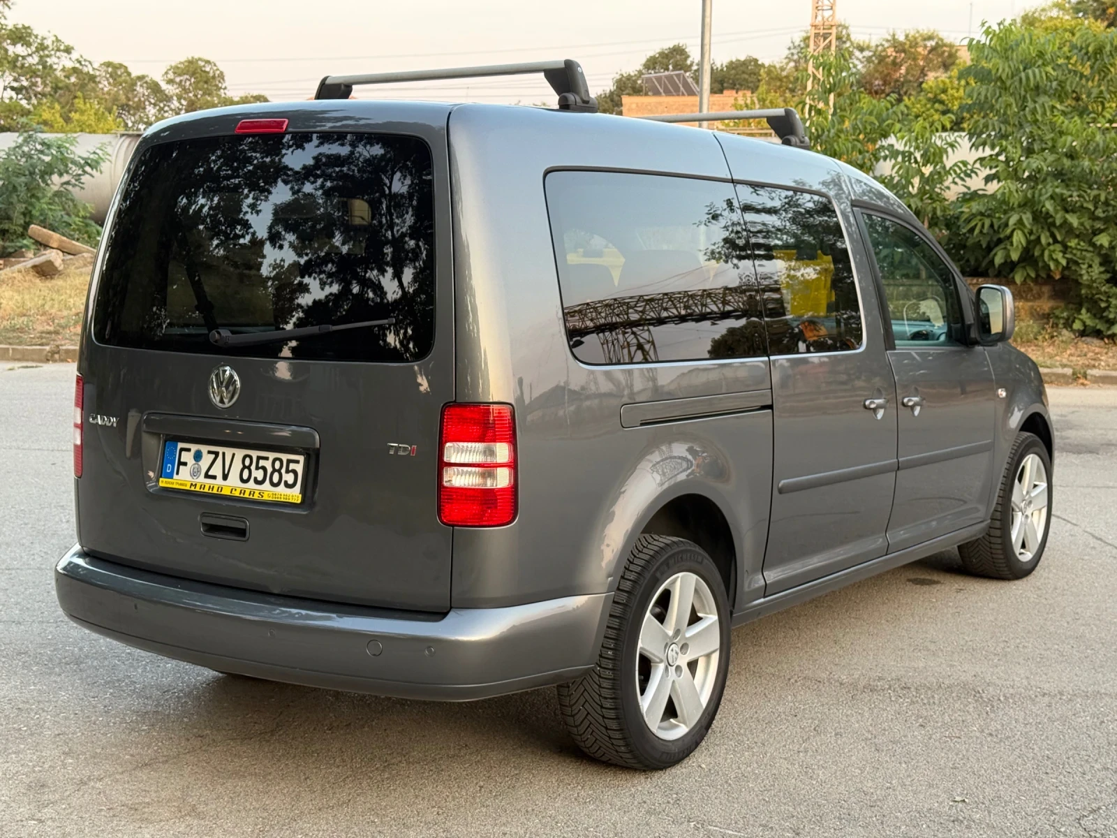 VW Caddy 1.6TDI MAXI 7����� | Mobile.bg � ����������� 6