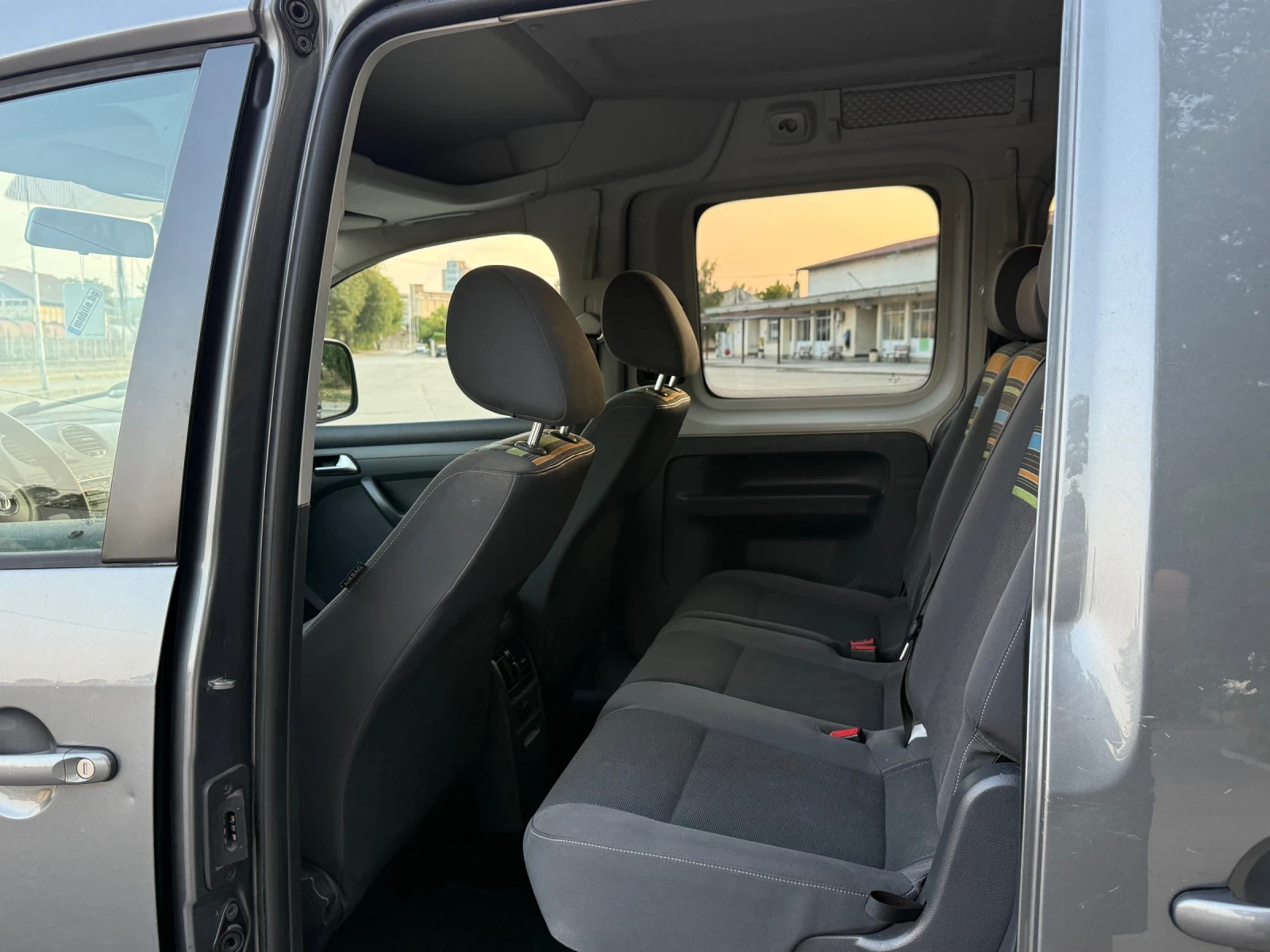 VW Caddy 1.6TDI MAXI 7����� | Mobile.bg � ����������� 8
