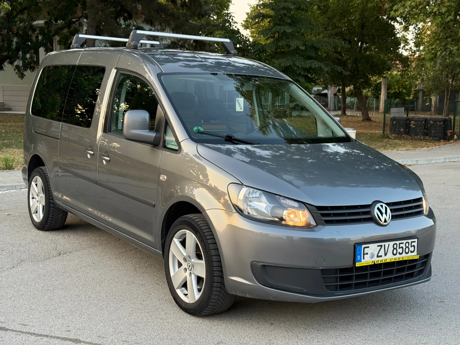 VW Caddy 1.6TDI MAXI 7����� | Mobile.bg � ����������� 2
