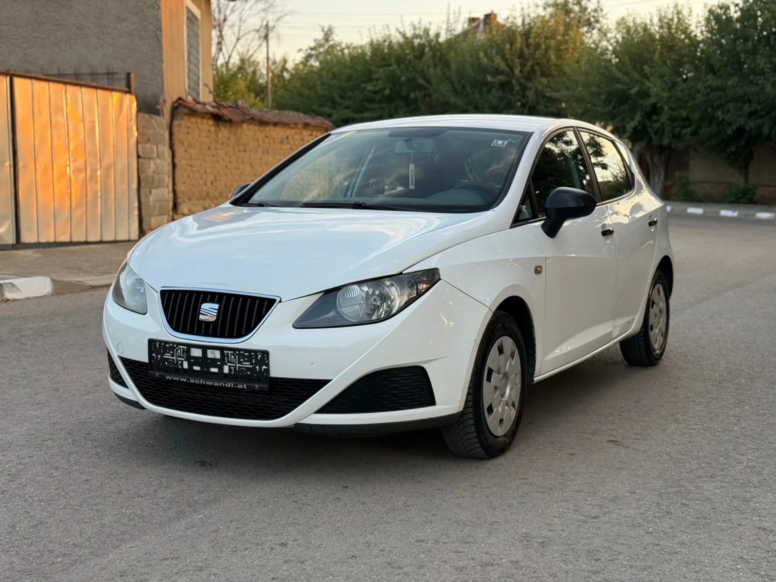 Seat Ibiza 1.6TDI/90кс, снимка 7 - Автомобили и джипове - 55843014
