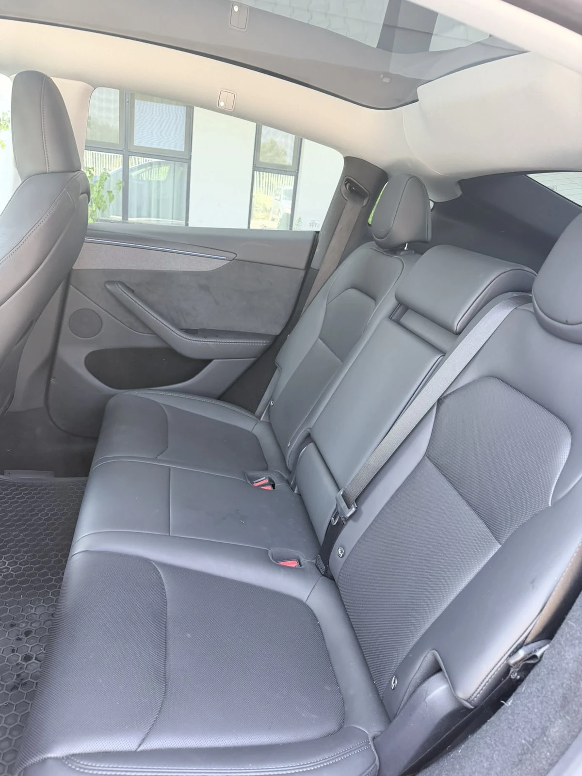 Tesla Y Juniper Long Range RWD, снимка 14 - Автомобили и джипове - 55945034