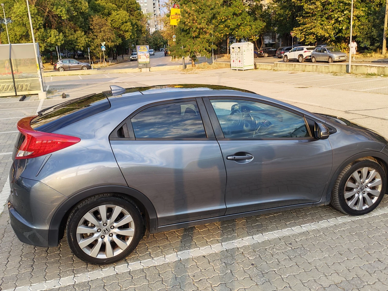 Honda Civic, снимка 3 - Автомобили и джипове - 56154321