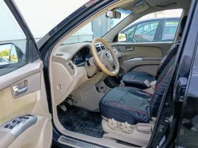 Kia Sportage Газ_4х4_Навигация_Всичко платено до Април 2027г. !, снимка 5